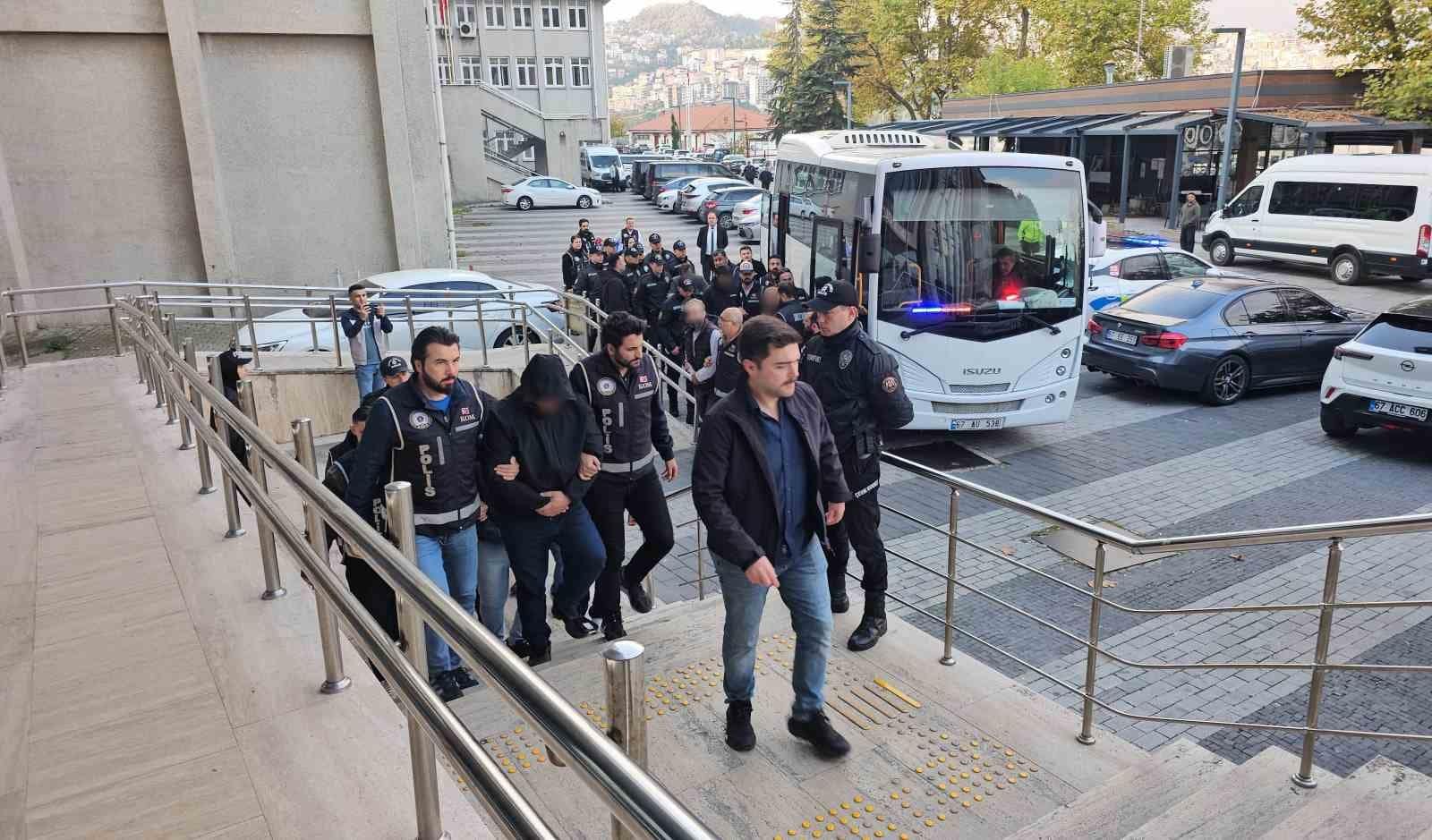 Zonguldak’taki rüşvet soruşturmasında 4 tutuklama