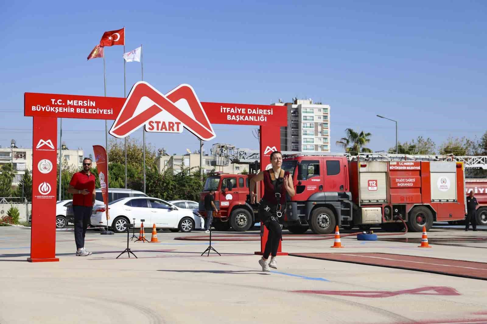 Mersin’de 50 itfaiye eri alımı için 250 aday ter döktü