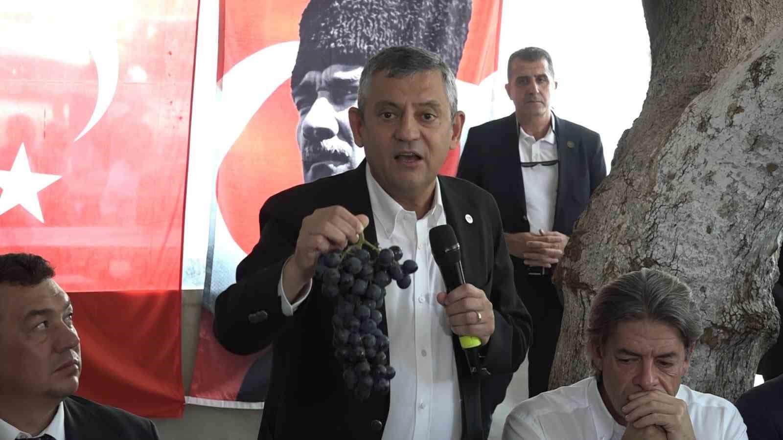 Özgür Özel Bursa’da çiftçilere seslendi: "Bursa’dan tarım bakanı çıkaracağız, Bursalı çiftçilerin yüzü gülecek"