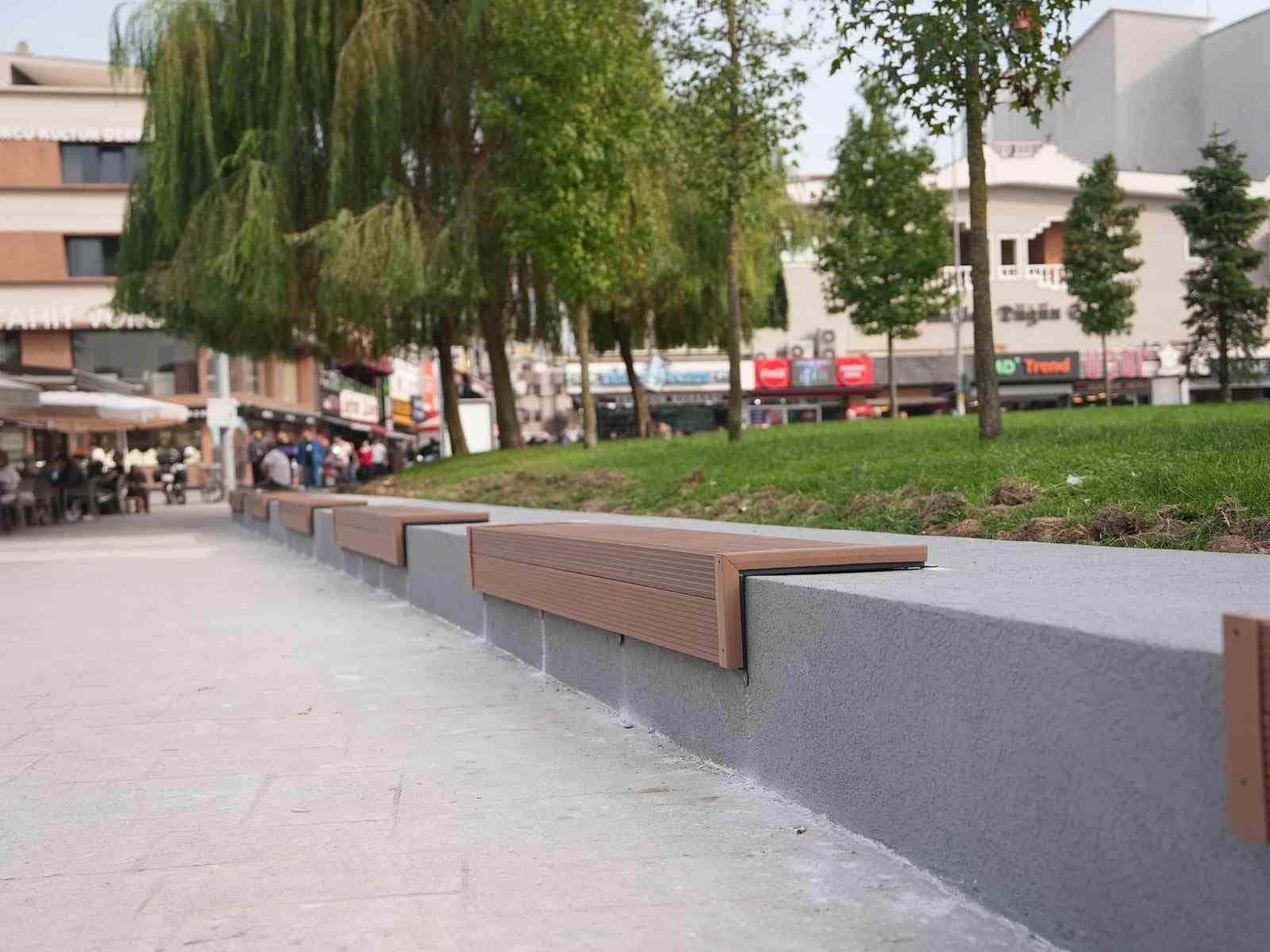 Düzce Millet Bahçesinde oturma alanları yenilendi