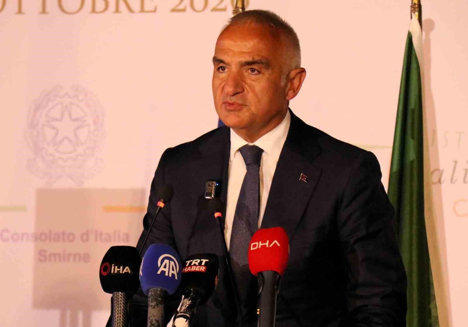 Bakan Ersoy, Hierapolis’teki buluşmada Türkiye arkeolojisinin yeni vizyonunu anlattı
