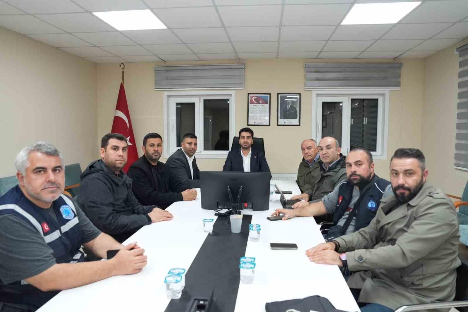 Başkan Bingöl, sağanak yağışı ekiplerle anlık takip etti