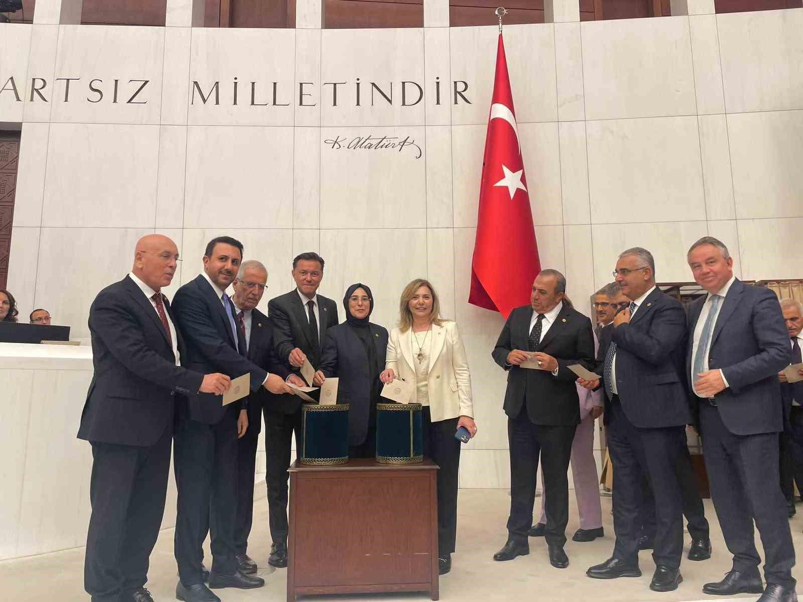 Milletvekili Hatipoğlu’nun TBMM mesaisi sürüyor