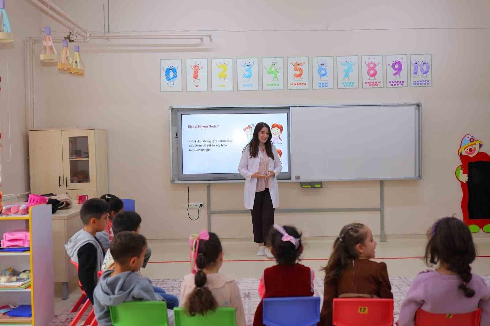Bayburt’ta öğrenciler sağlık konusunda bilgilendirildi
