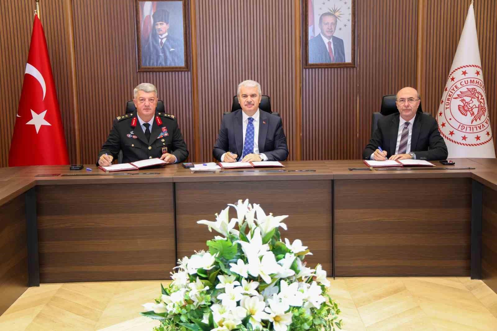 Selçuklu’nun 30 dış mahallesinde güvenlik altyapısı güçleniyor