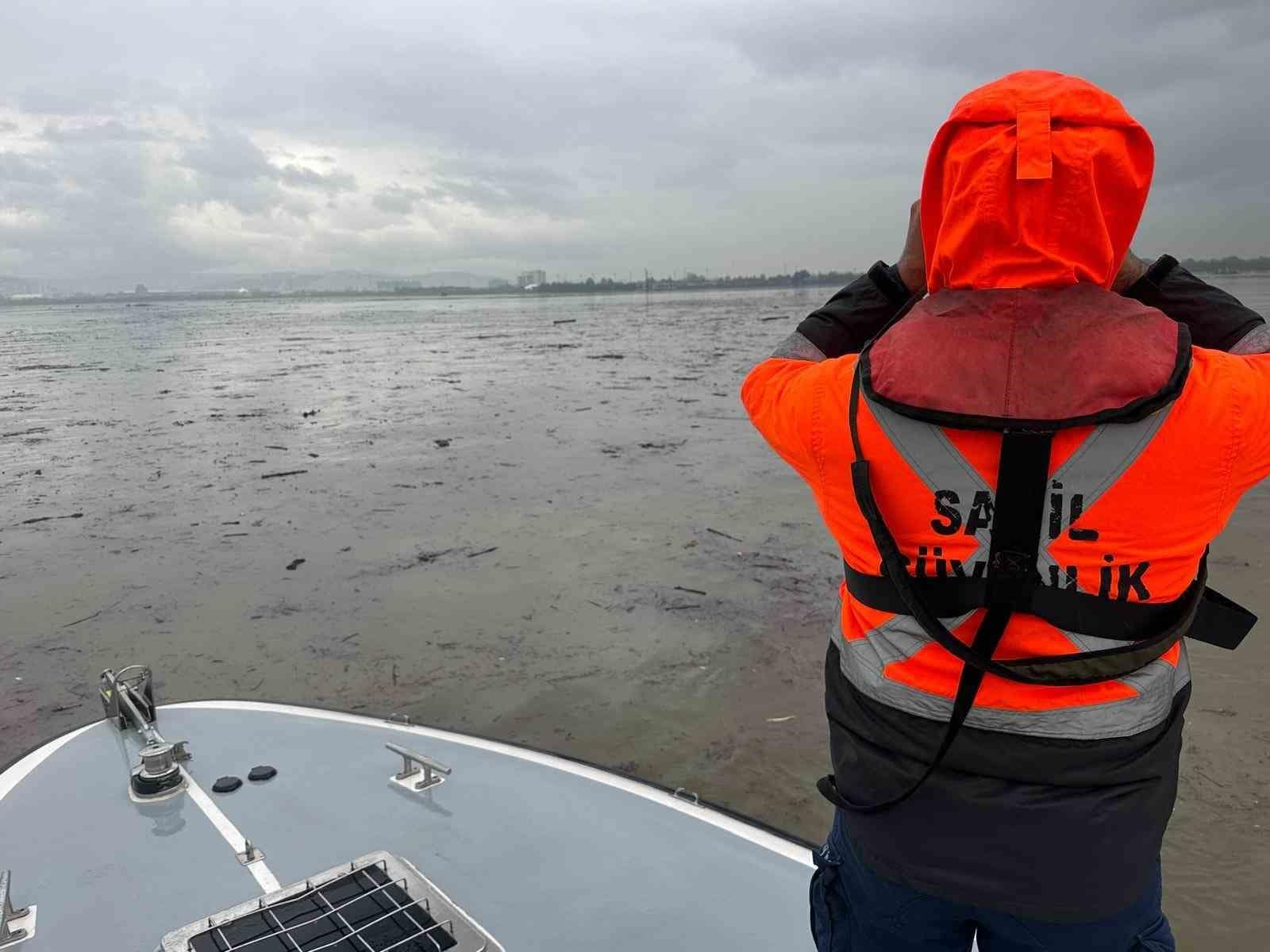 Kocaeli’de denizde ceset bulundu