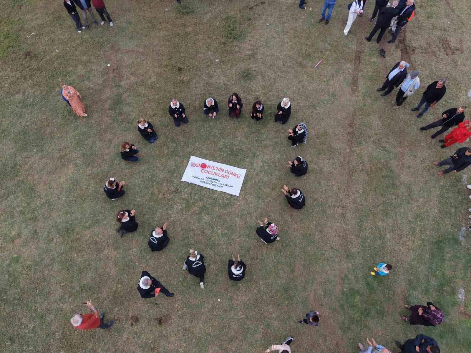 Osmaniye’de Yaşar Kemal’in köyü kültür ve sanatla renklendi