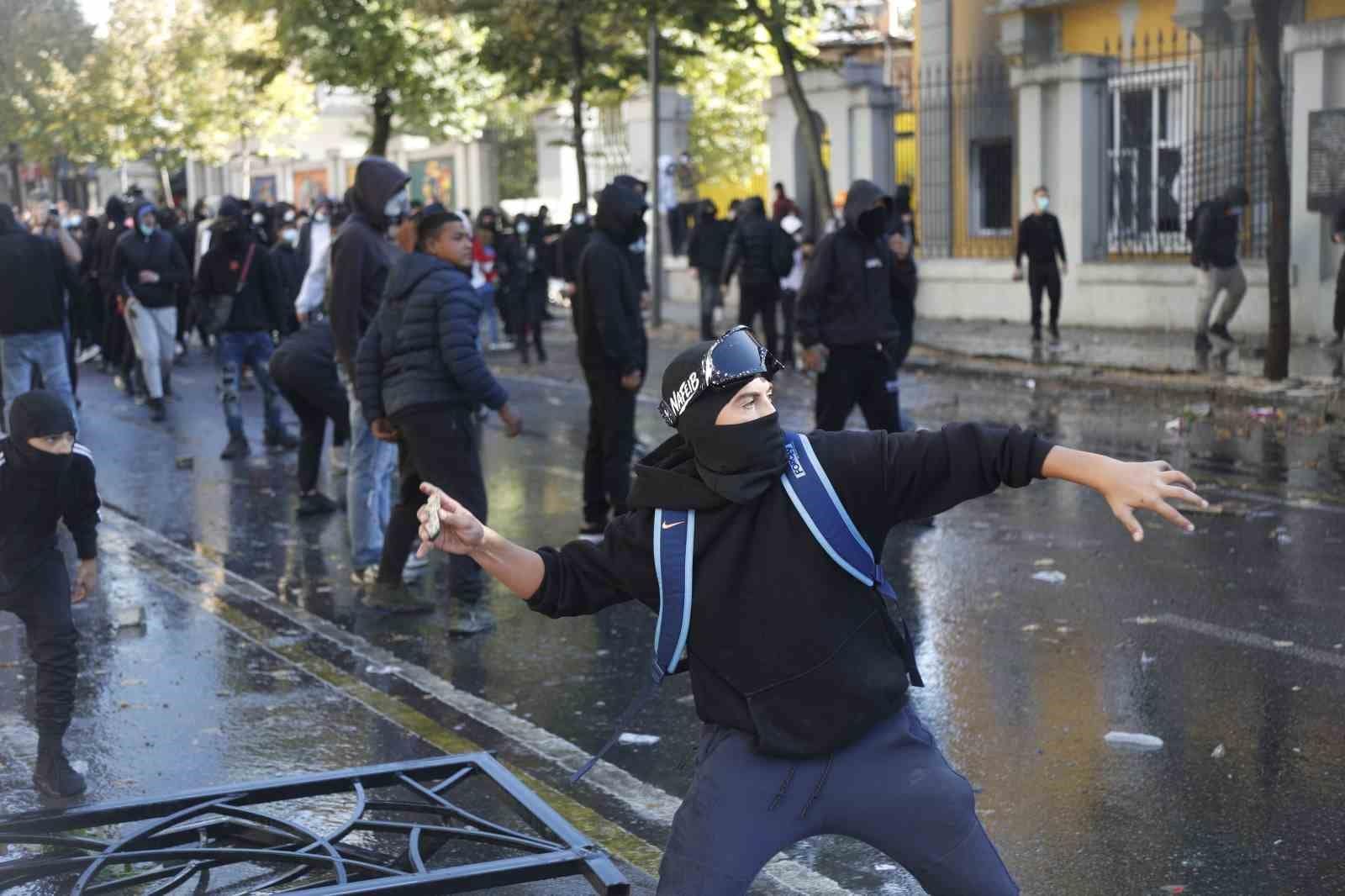 Arnavutluk’taki protestolar 6’ncı gününde