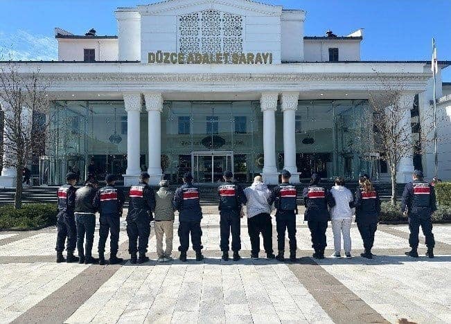 Düzce’de 12 bin 700 kişi sorgulandı, 45 aranan şahıs yakalandı