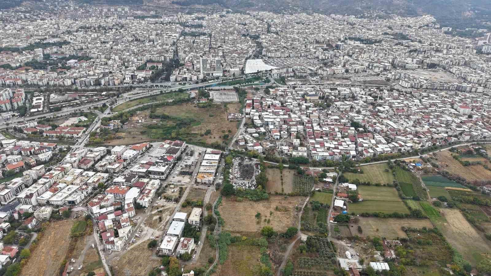 Manisa’da bir mahallenin daha su sorunu tarih oluyor