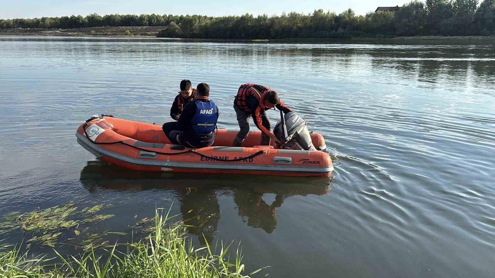 Meriç Nehri’nde botu alabora olan Iraklı ailenin kayıp son çocuğu için arama çalışmaları sürüyor