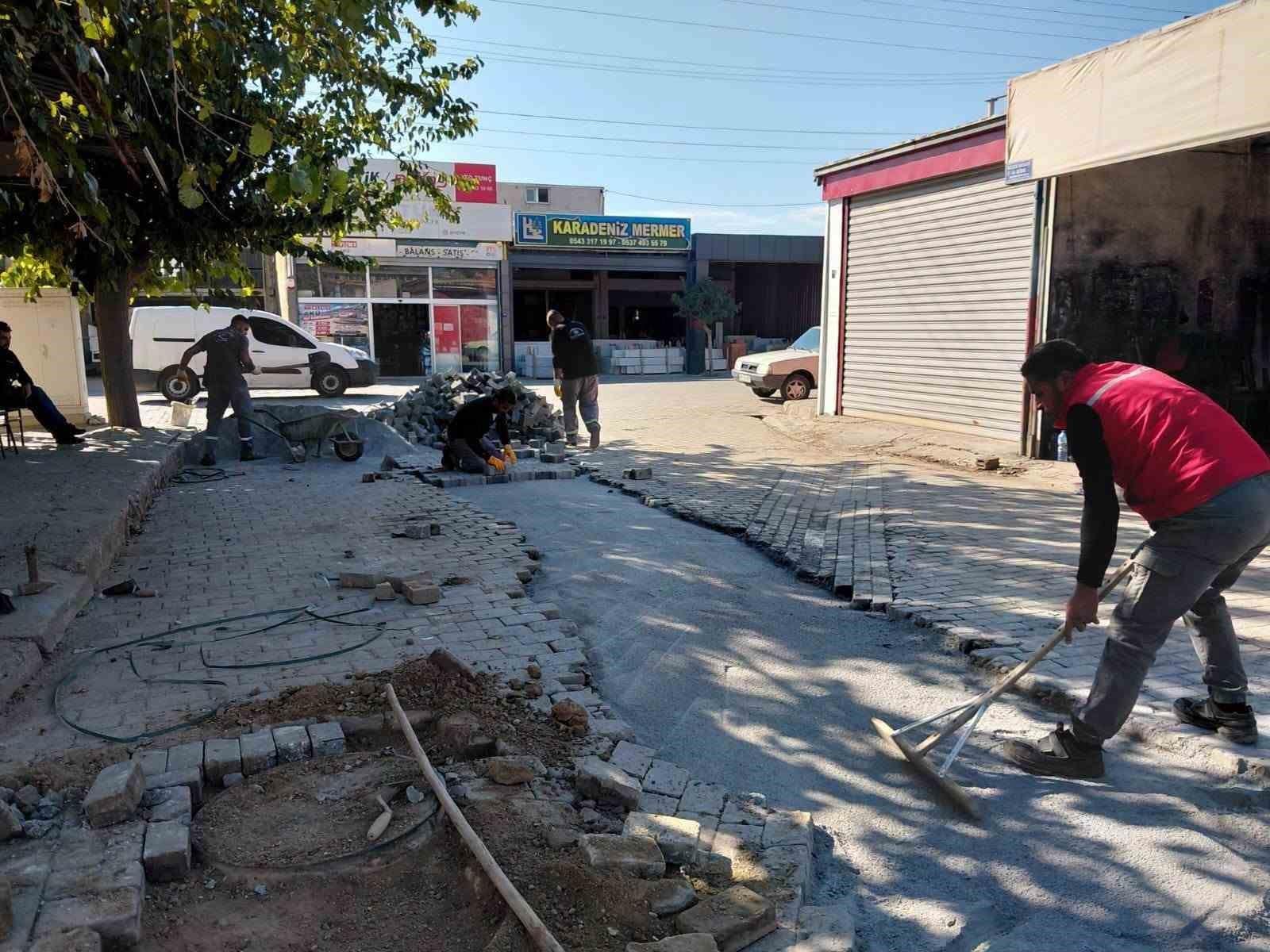 Germencik’te 7 farklı noktada belediye mesaisi sürüyor