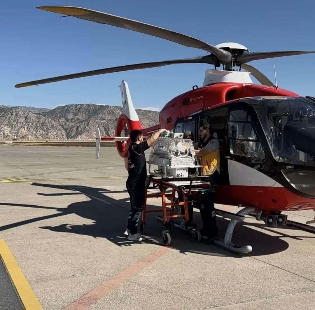 Silopi’de hasta bebek için helikopter ambulans havalandı