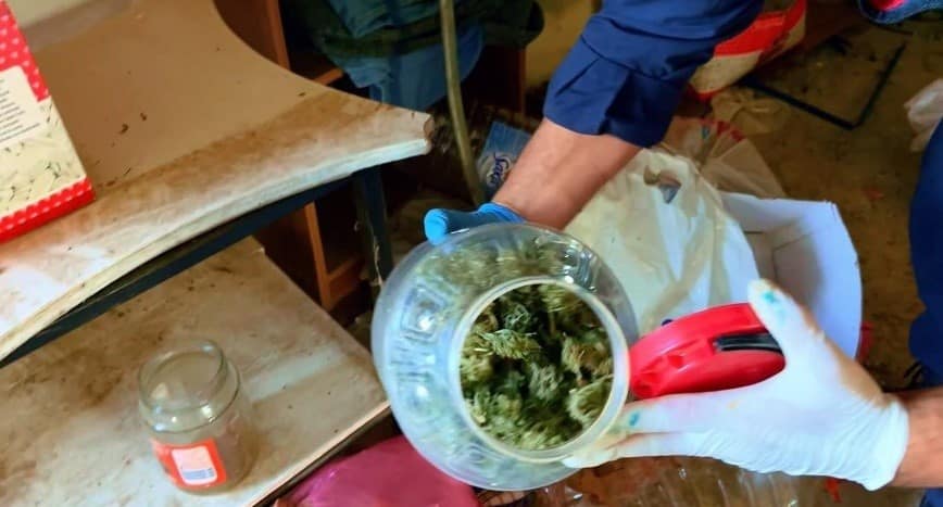 Çanakkale’de tarihi eser kaçakçılığı ve uyuşturucu operasyonuna 1 gözaltı