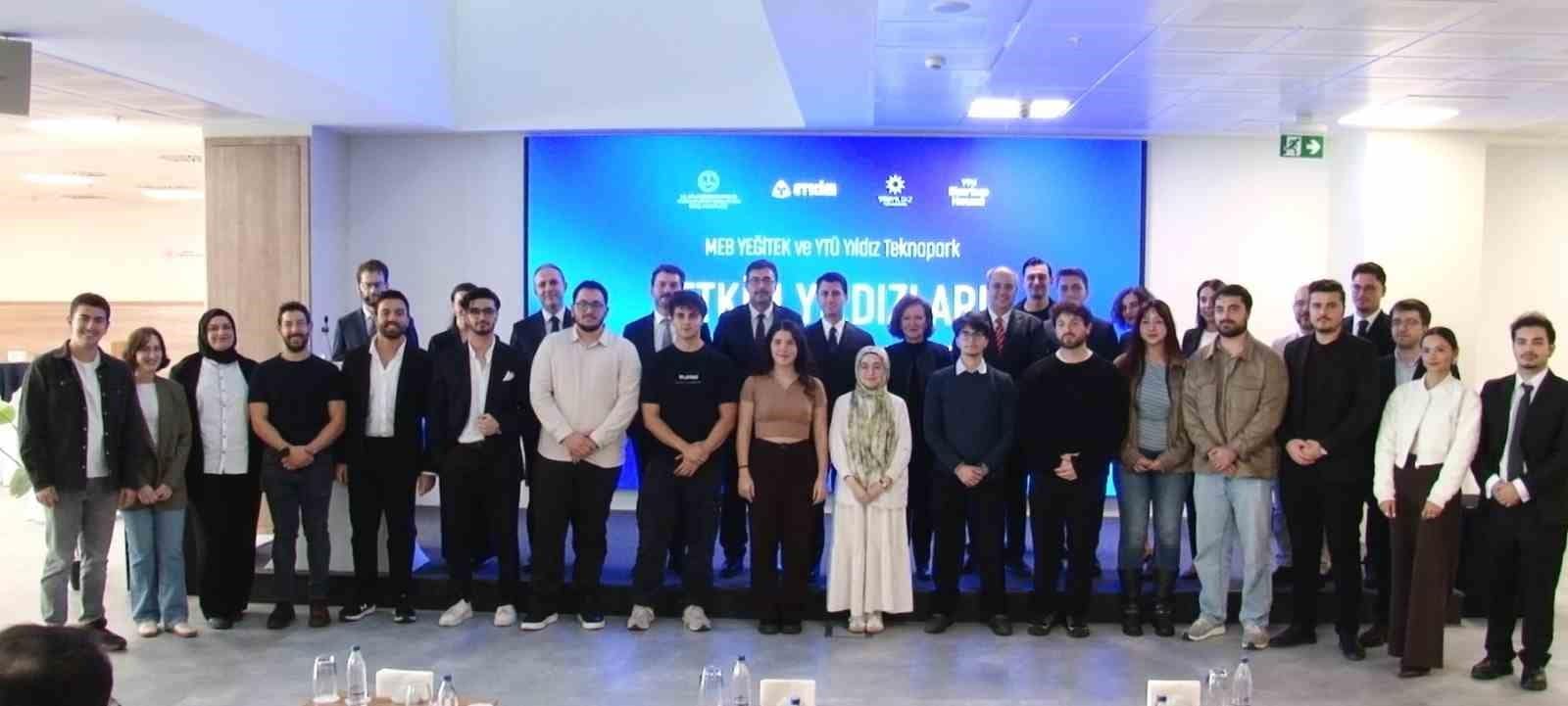 Eğitimde yerli teknoloji hamlesi: 12 girişim ürünlerini tanıttı