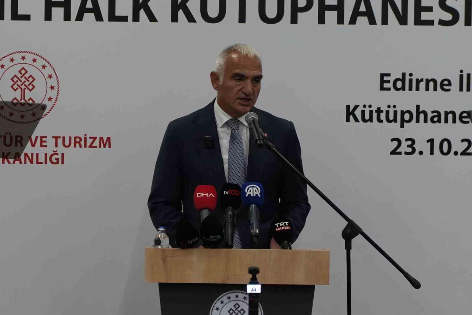Edirne’de 160 bin kitap kapasiteli yeni İl Halk Kütüphanesi hizmete açıldı