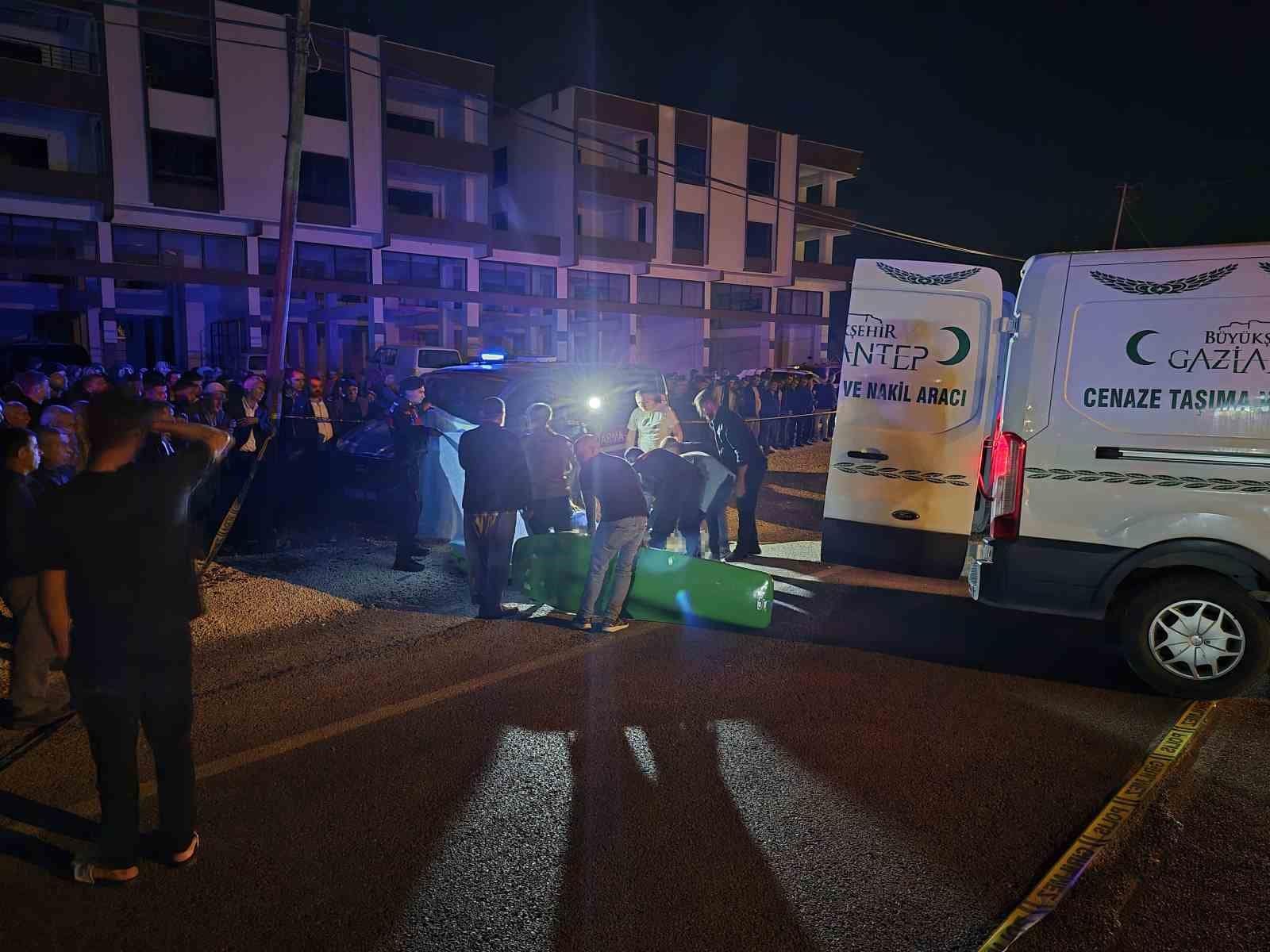 Gaziantep’te otomobilin çarptığı yaşlı kadın hayatını kaybetti