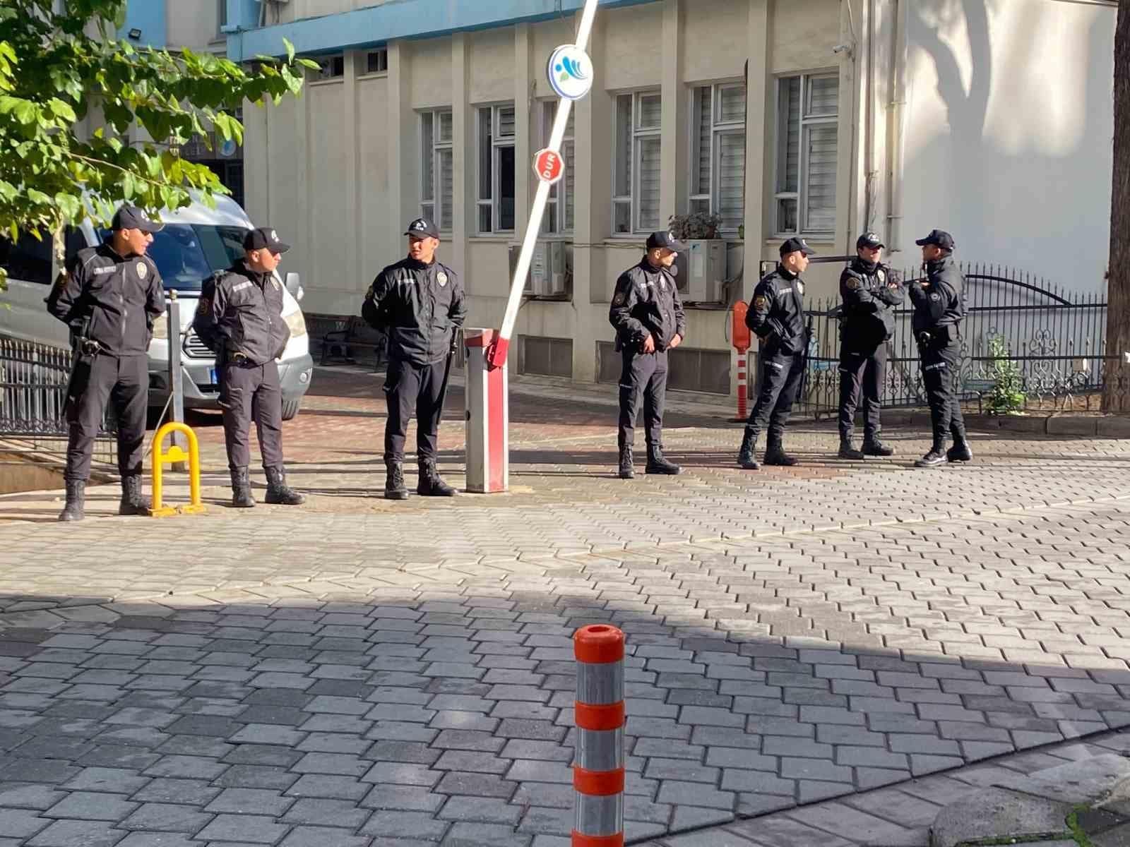 Merkezefendi Belediyesine operasyon
