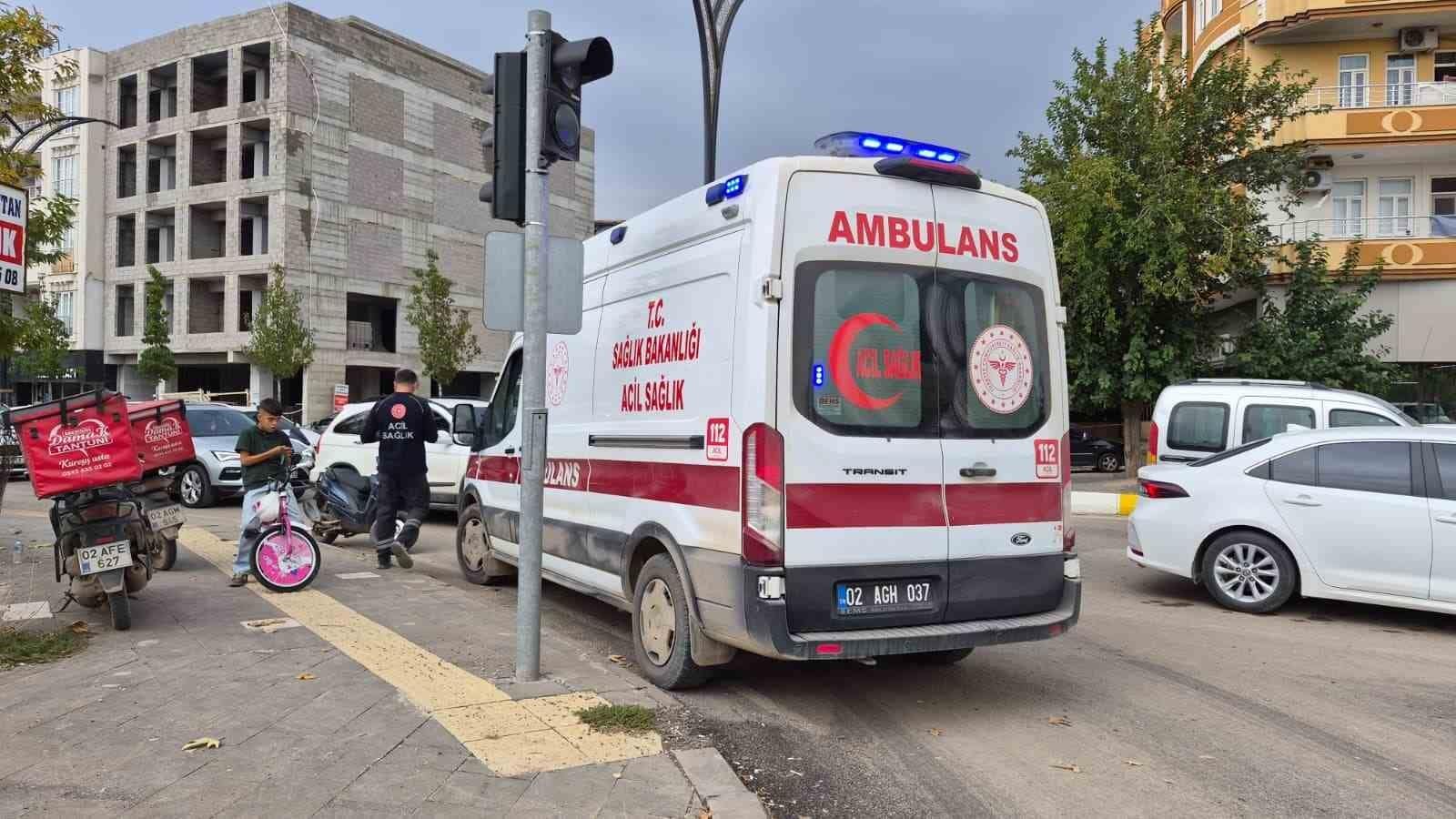 Devrilen motosikletin sürücüsü yaralandı
