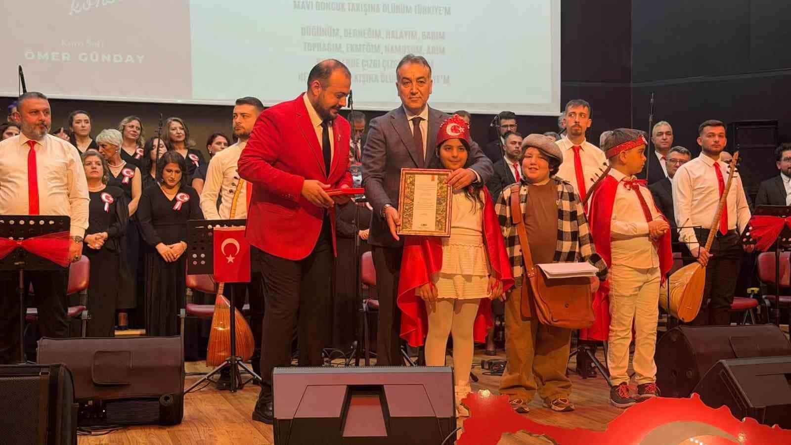 "Kurtuluştan Kuruluşa Cumhuriyet" konseri düzenlendi.
