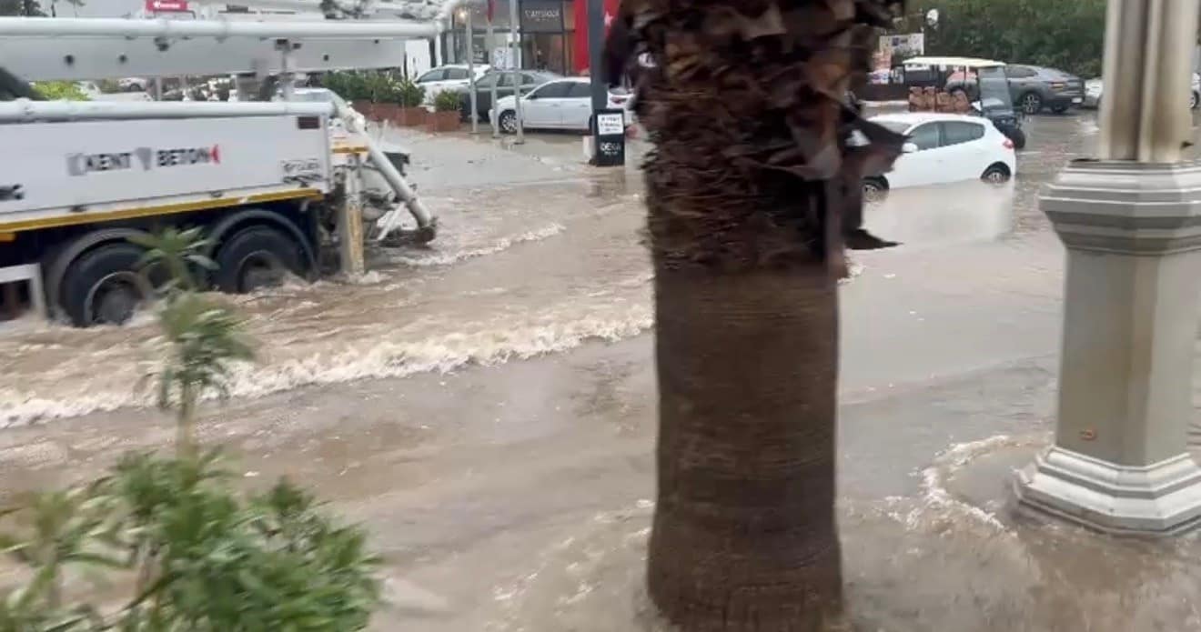 Bodrum sele teslim oldu, hamile kadın kurtarıldı