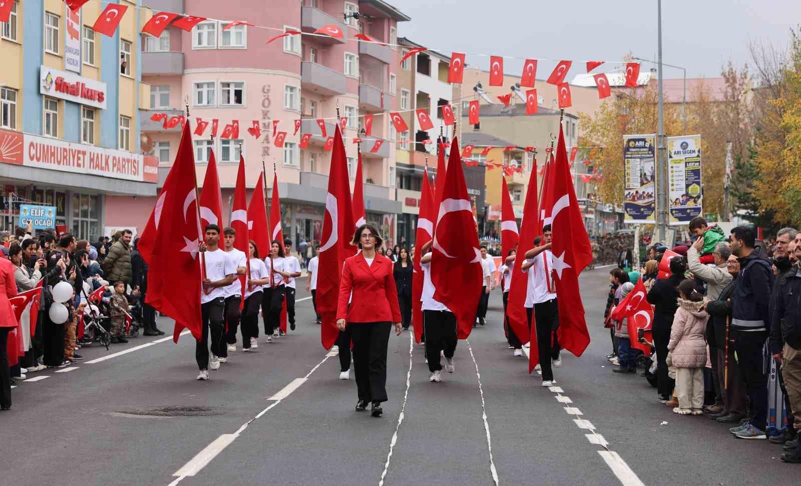 Ardahan’da 29 Ekim Cumhuriyet Bayramı törenle kutlandı
