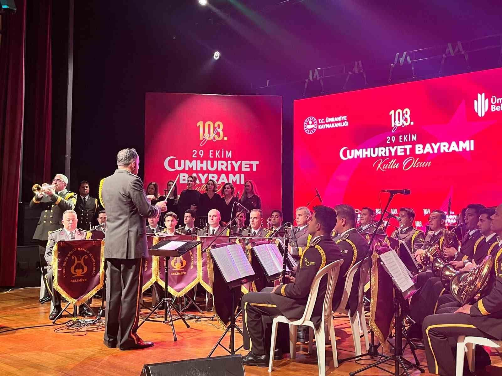 Ümraniye’de 29 Ekim, askeri bando coşkusuyla kutlandı