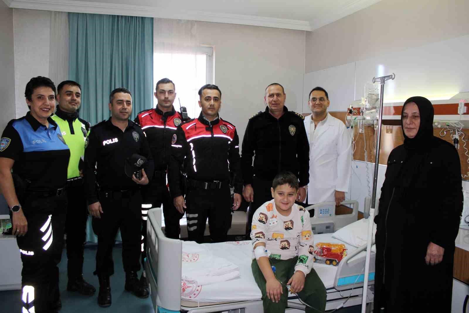 "Gülümse Midyat, Umut Çocuklarda" Projesi 6’ncı kez minik kalplere dokundu