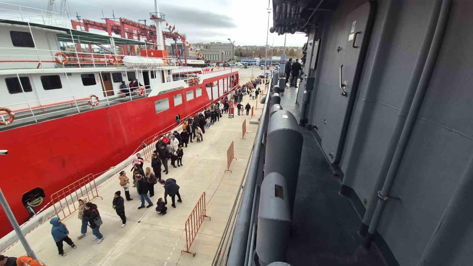 TCG Işın’a 4 bin kişi akın etti