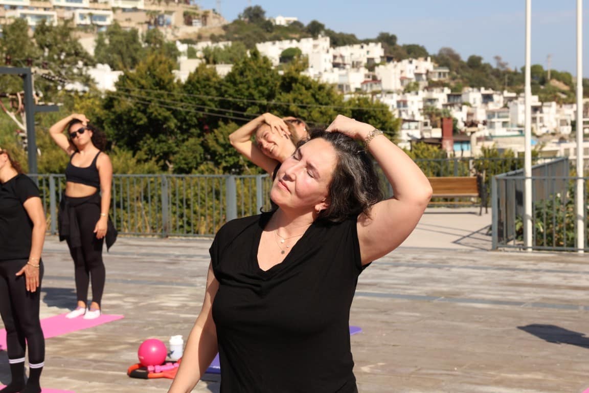 Bodrum’da pilates dersleri devam ediyor